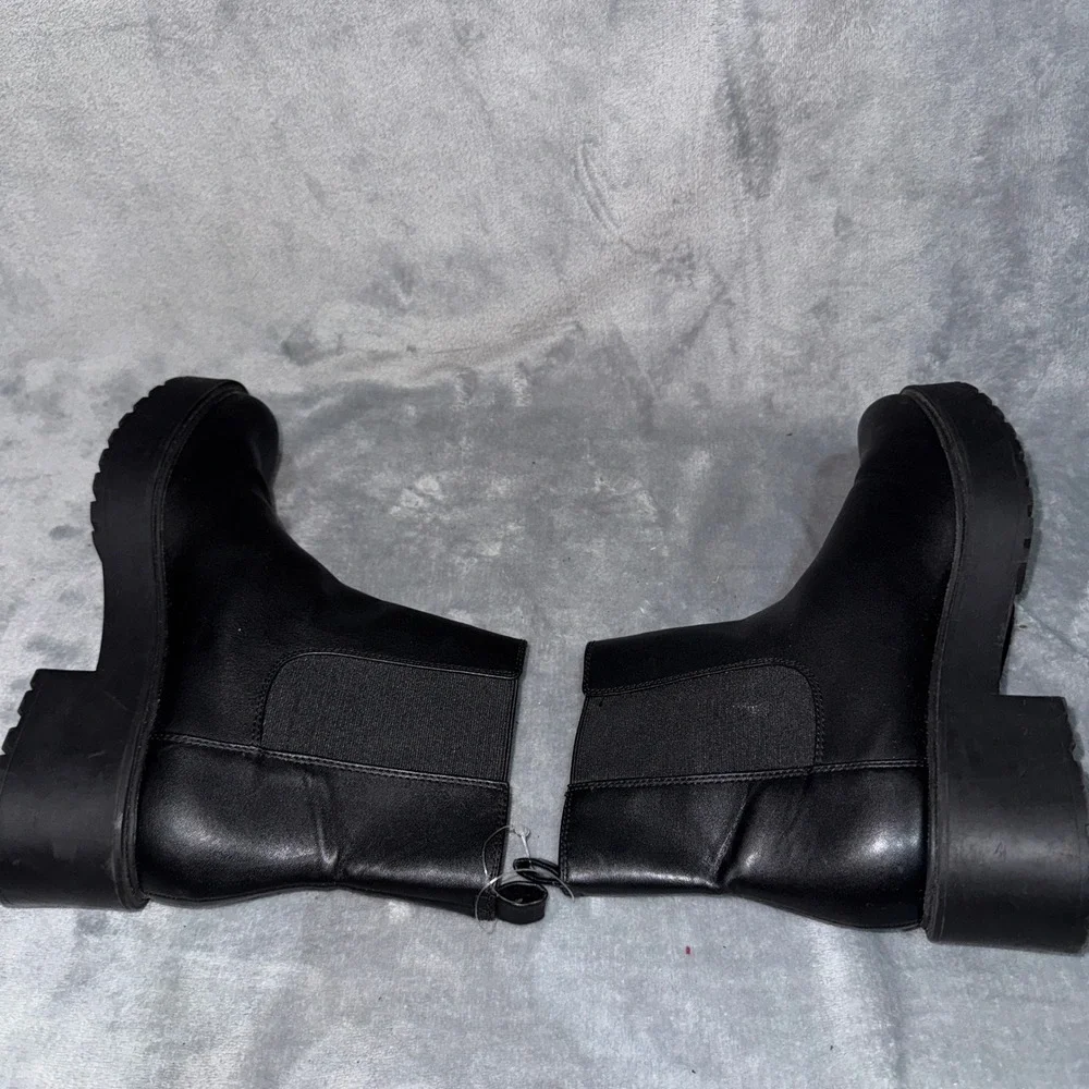 American Eagle Women Chelsea Platform Ankle Boots 9 Black Faux Leather Lug Sole